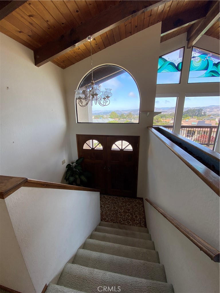 1421 Las Encinas Drive