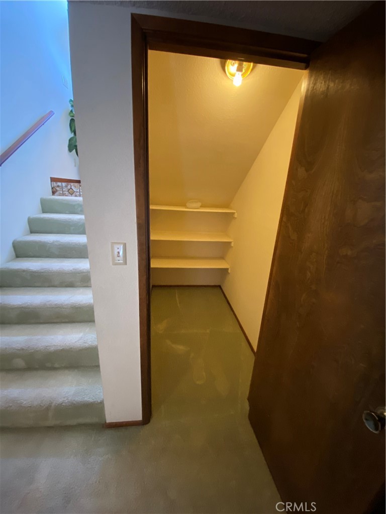 1421 Las Encinas Drive