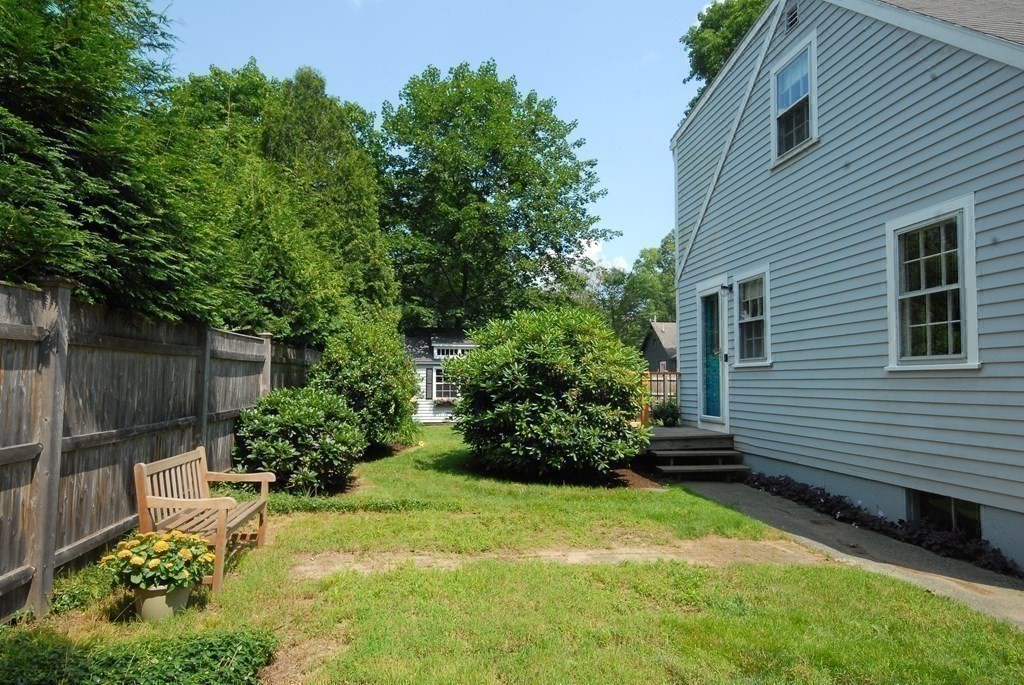 55 Darton St