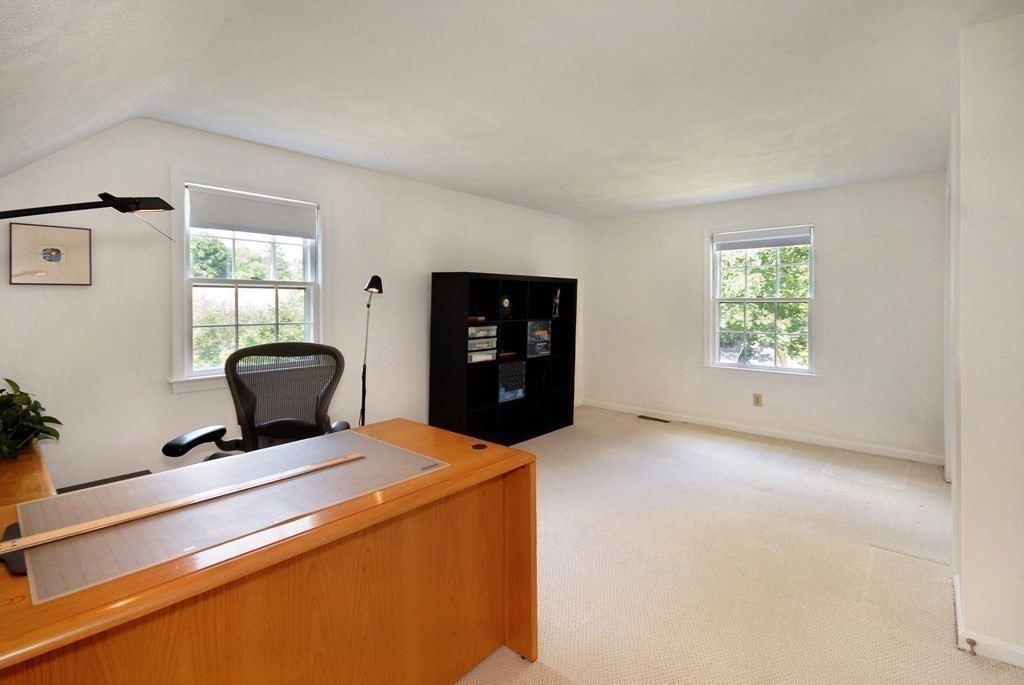 55 Darton St