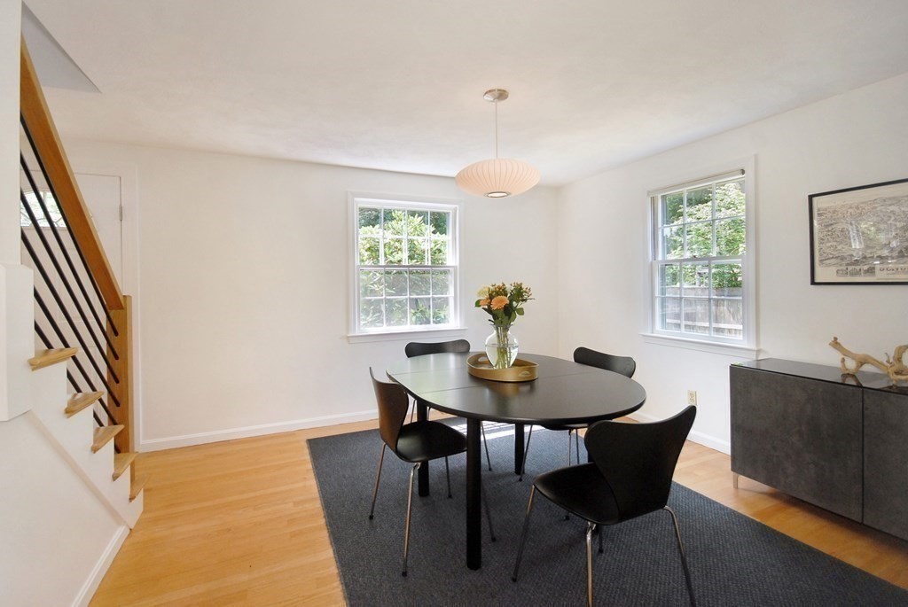 55 Darton St
