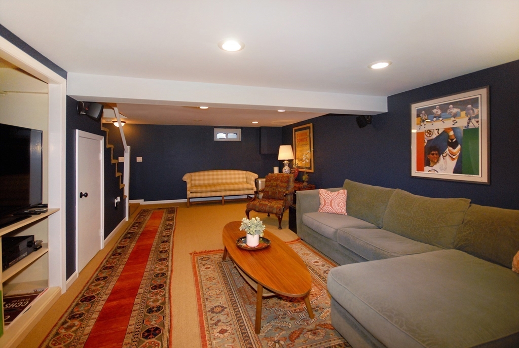 67 Macarthur Rd
