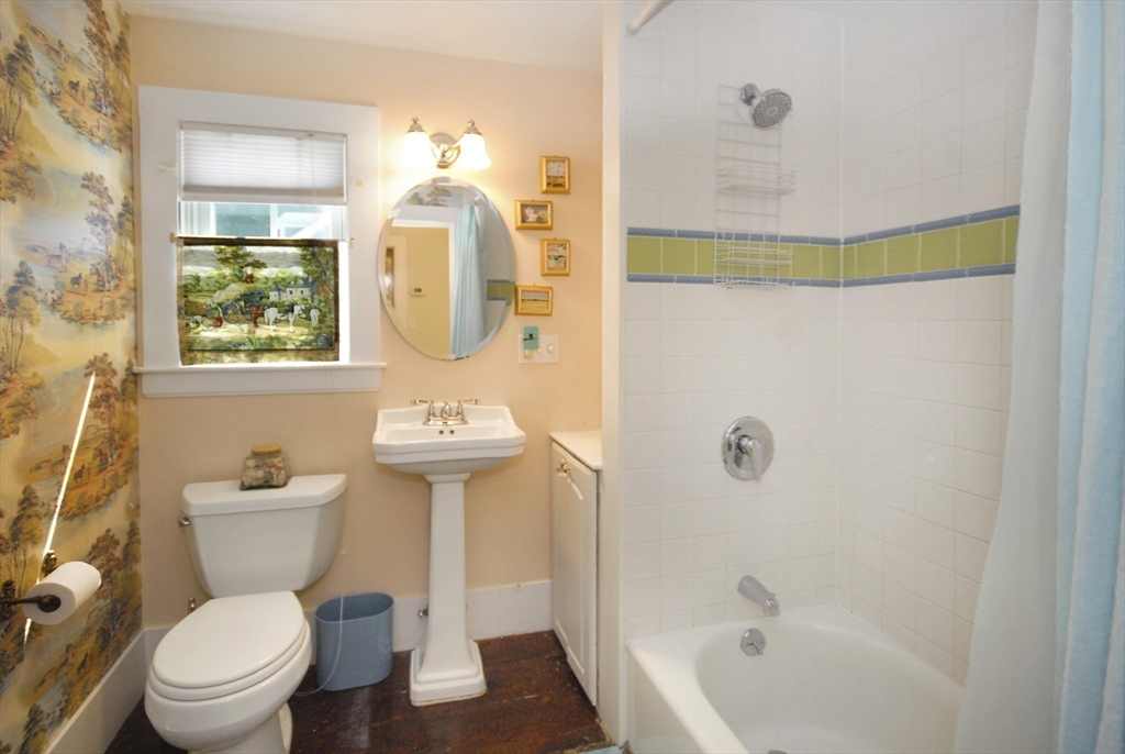 27 Bedford Ct