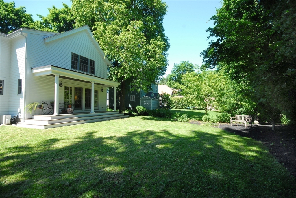 27 Bedford Ct