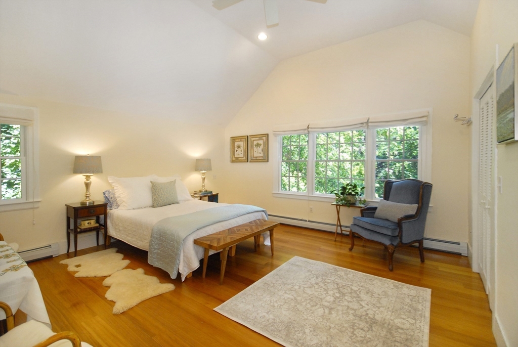 27 Bedford Ct