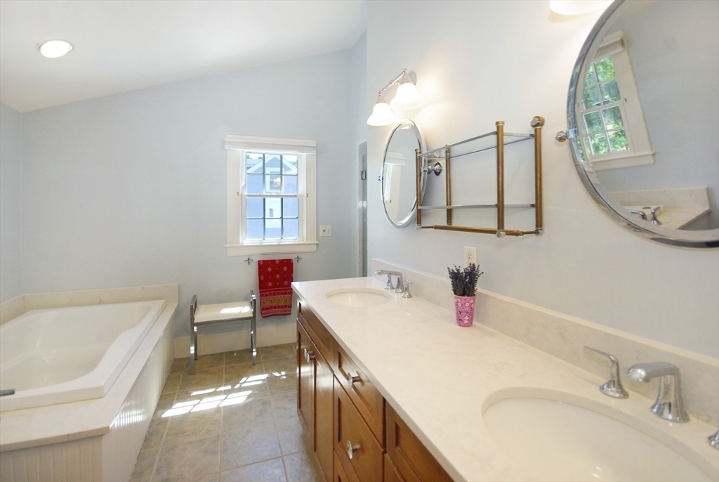27 Bedford Ct