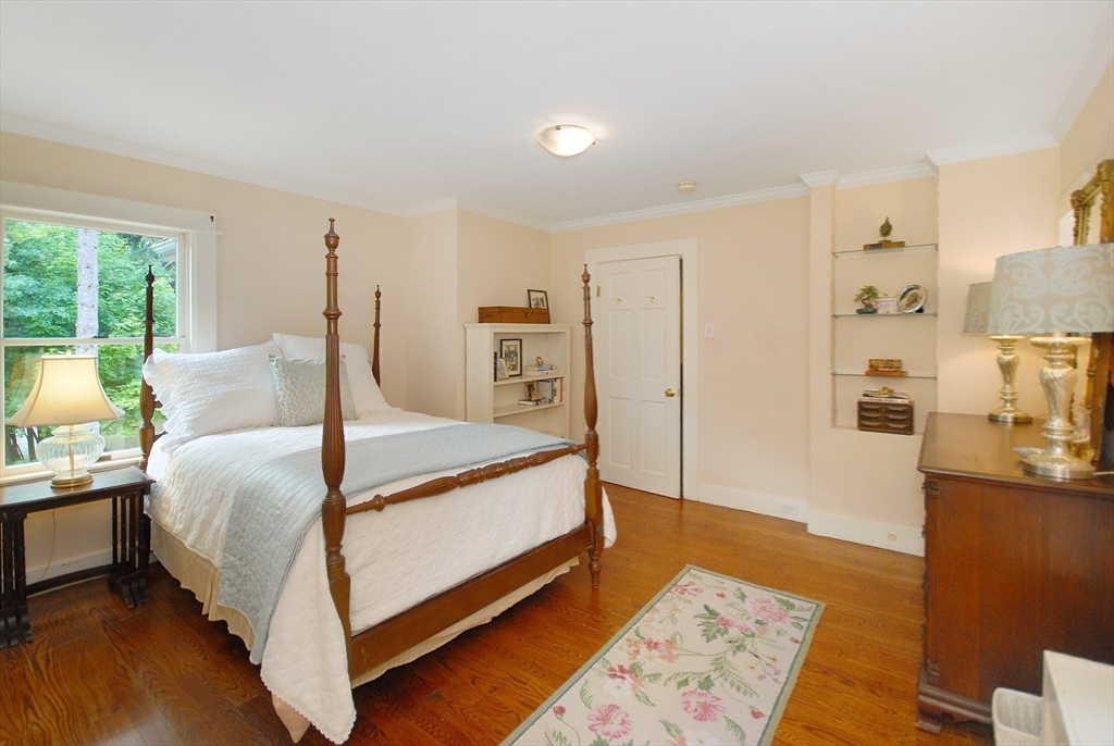 11 Bedford Ct