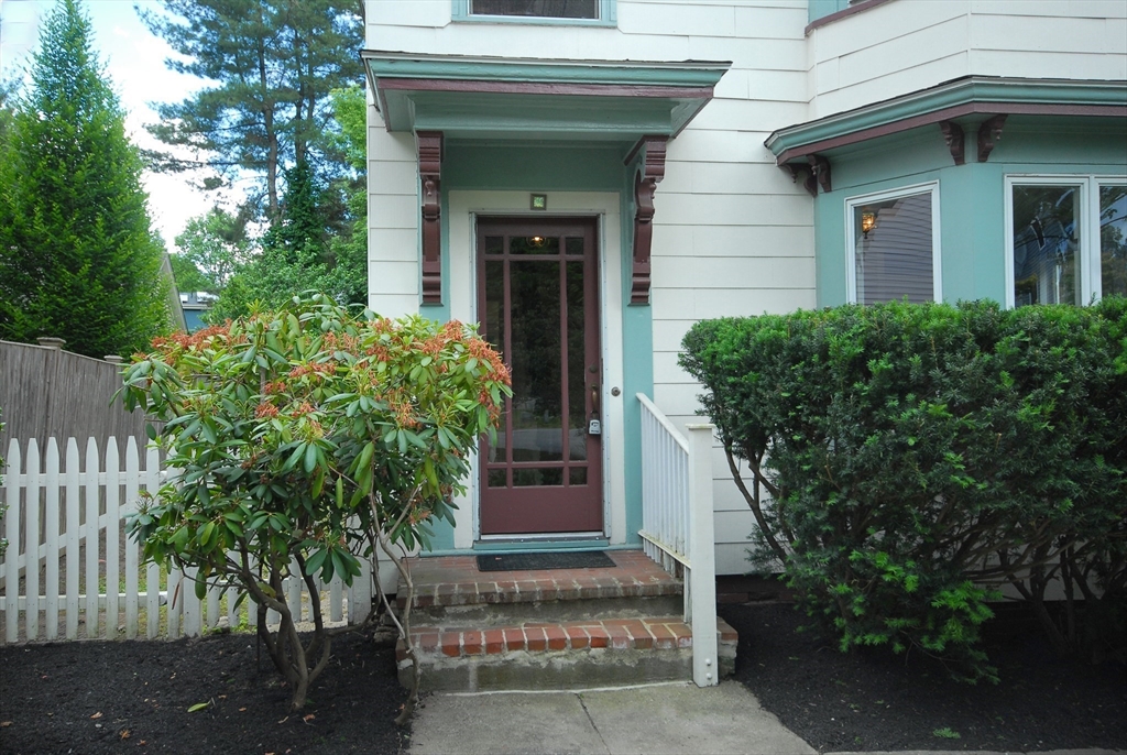 11 Bedford Ct