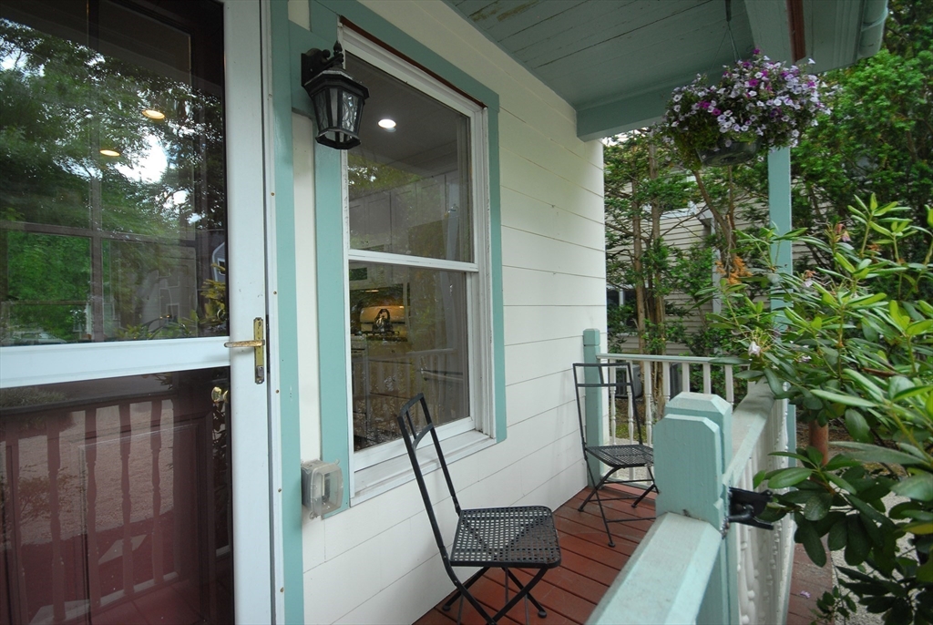 11 Bedford Ct