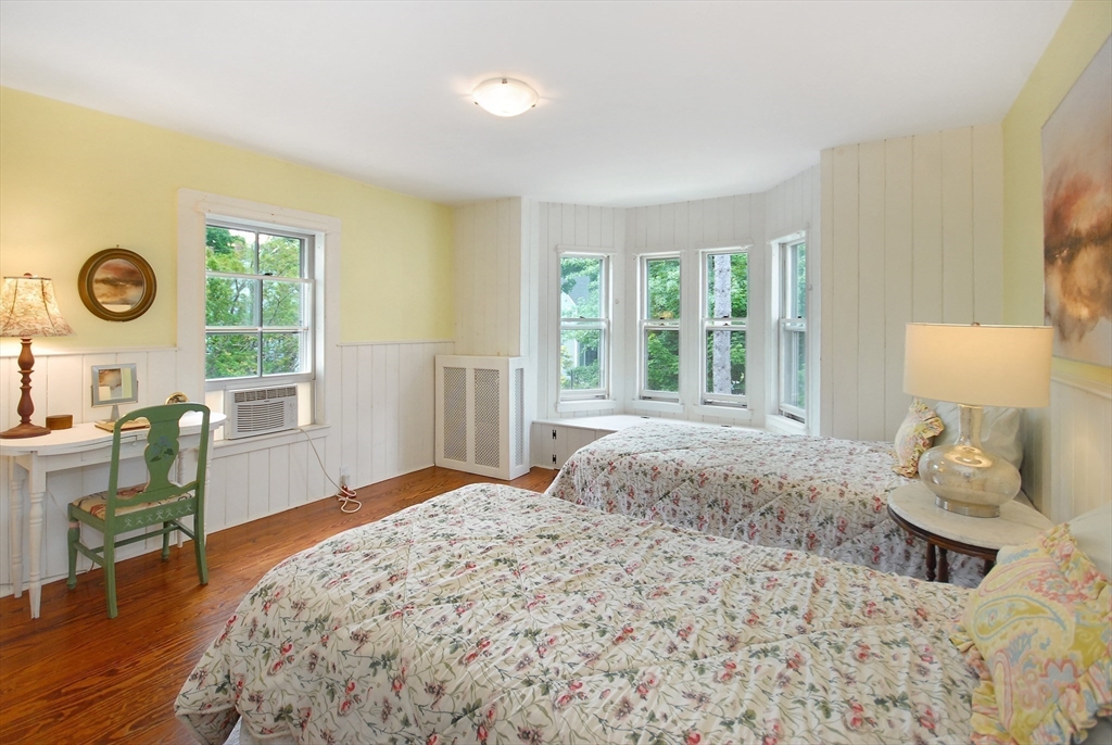11 Bedford Ct