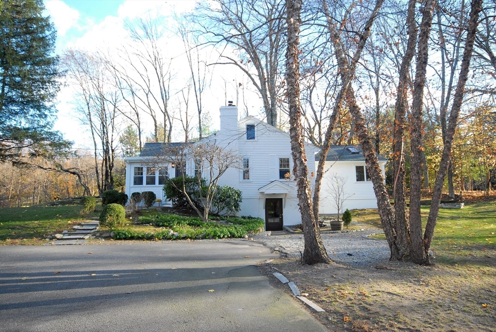 285 S. Great Rd