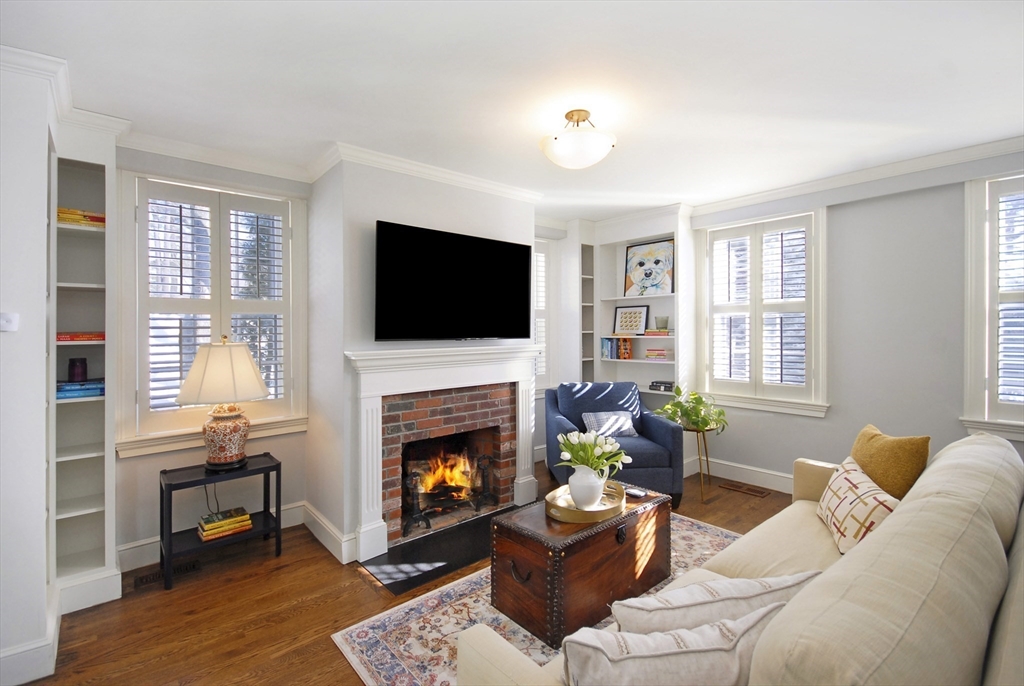 32 Court Ln # 32