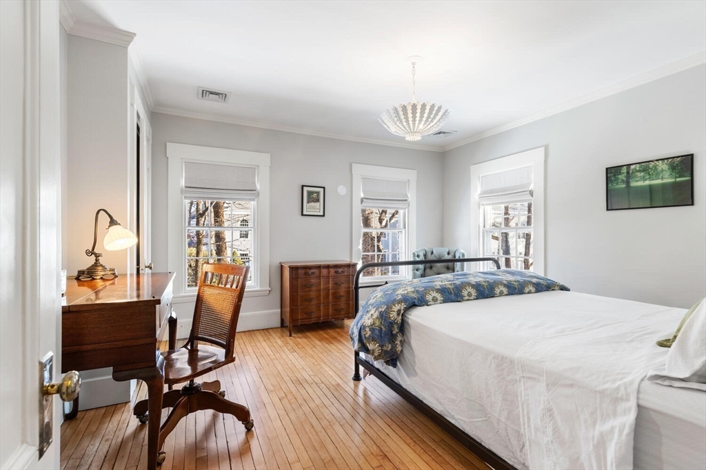 1932 Massachusetts Ave