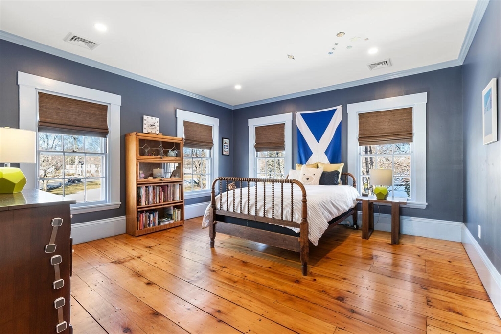 1932 Massachusetts Ave