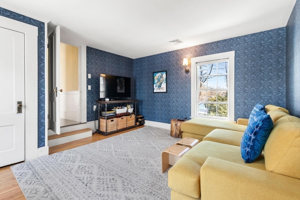 1932 Massachusetts Ave