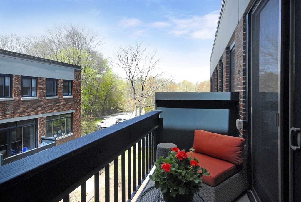 100 Keyes Rd # 305