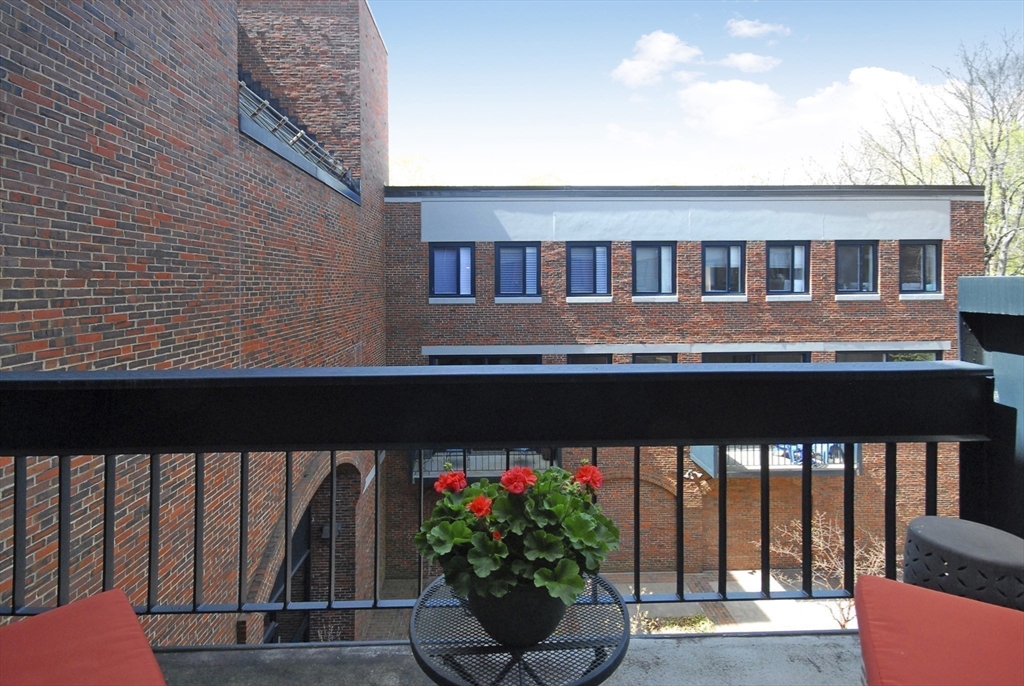 100 Keyes Rd # 305