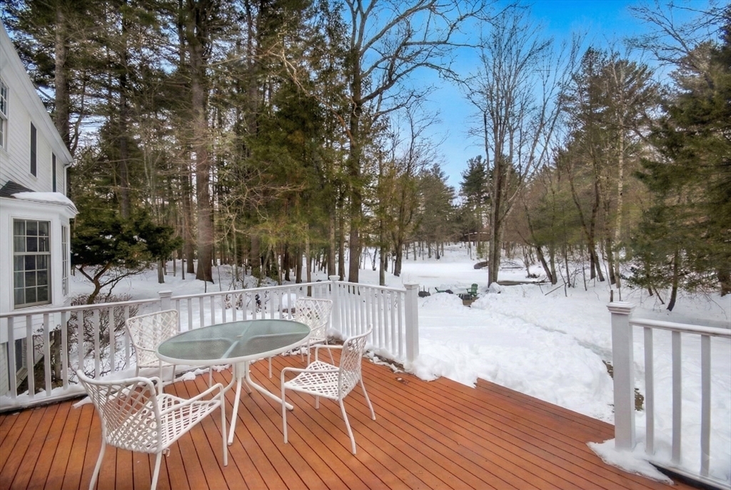 316 Lindsay Pond Rd