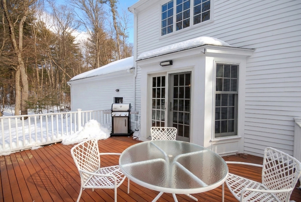 316 Lindsay Pond Rd