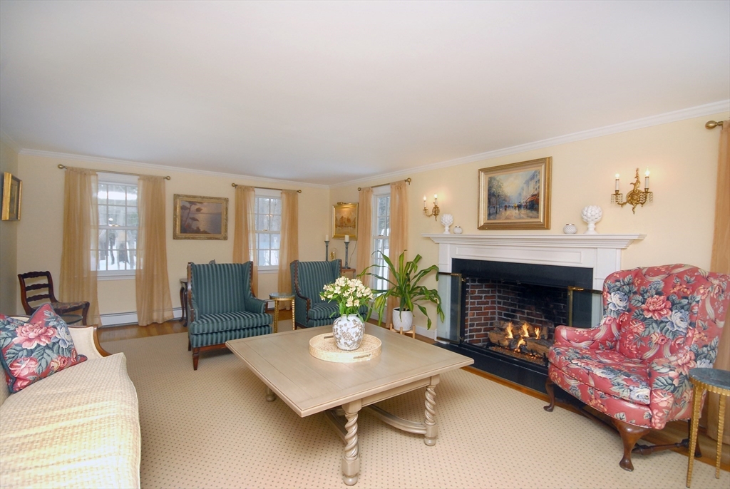 316 Lindsay Pond Rd