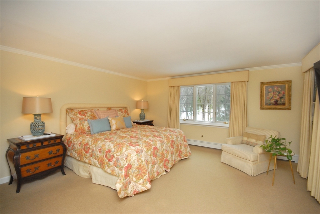 316 Lindsay Pond Rd