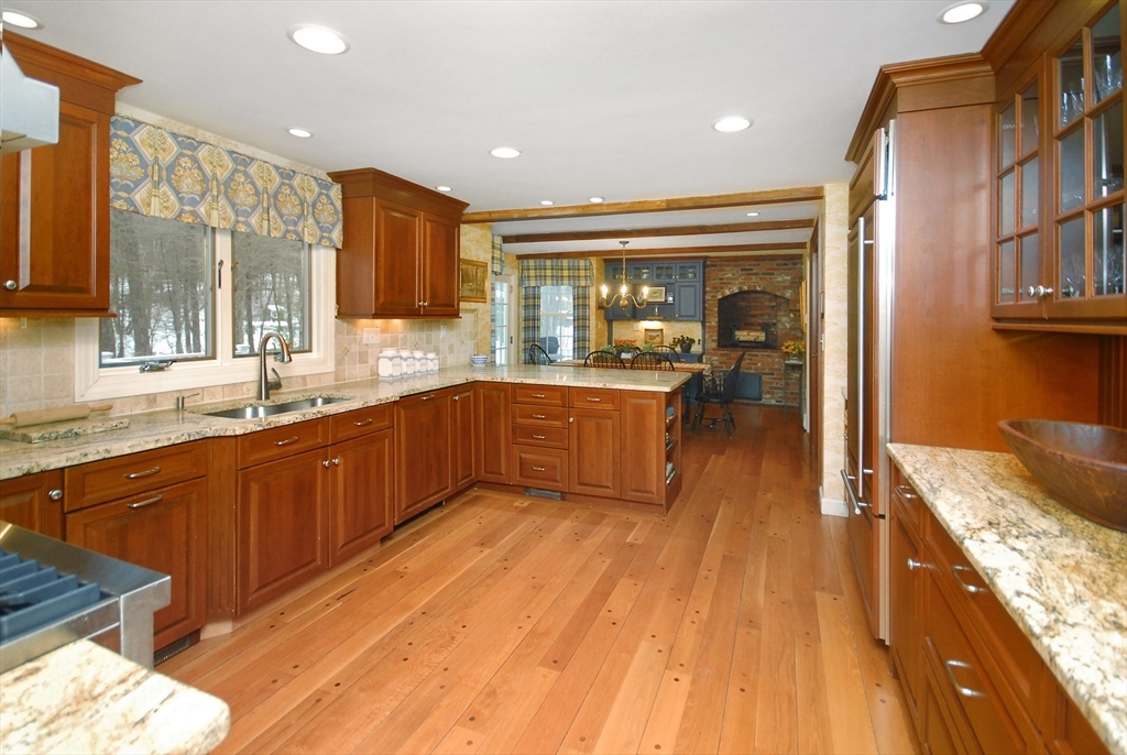 316 Lindsay Pond Rd