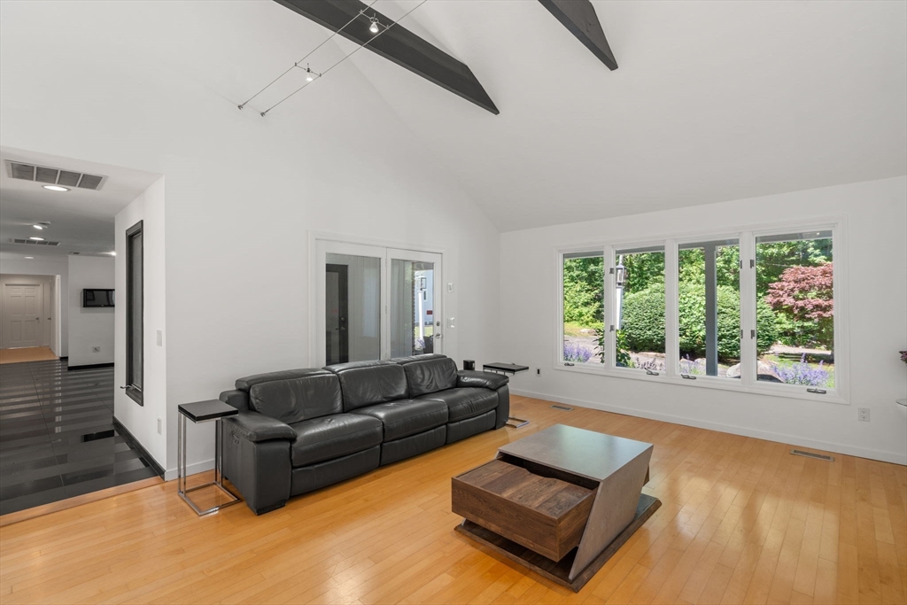 347 Green Street