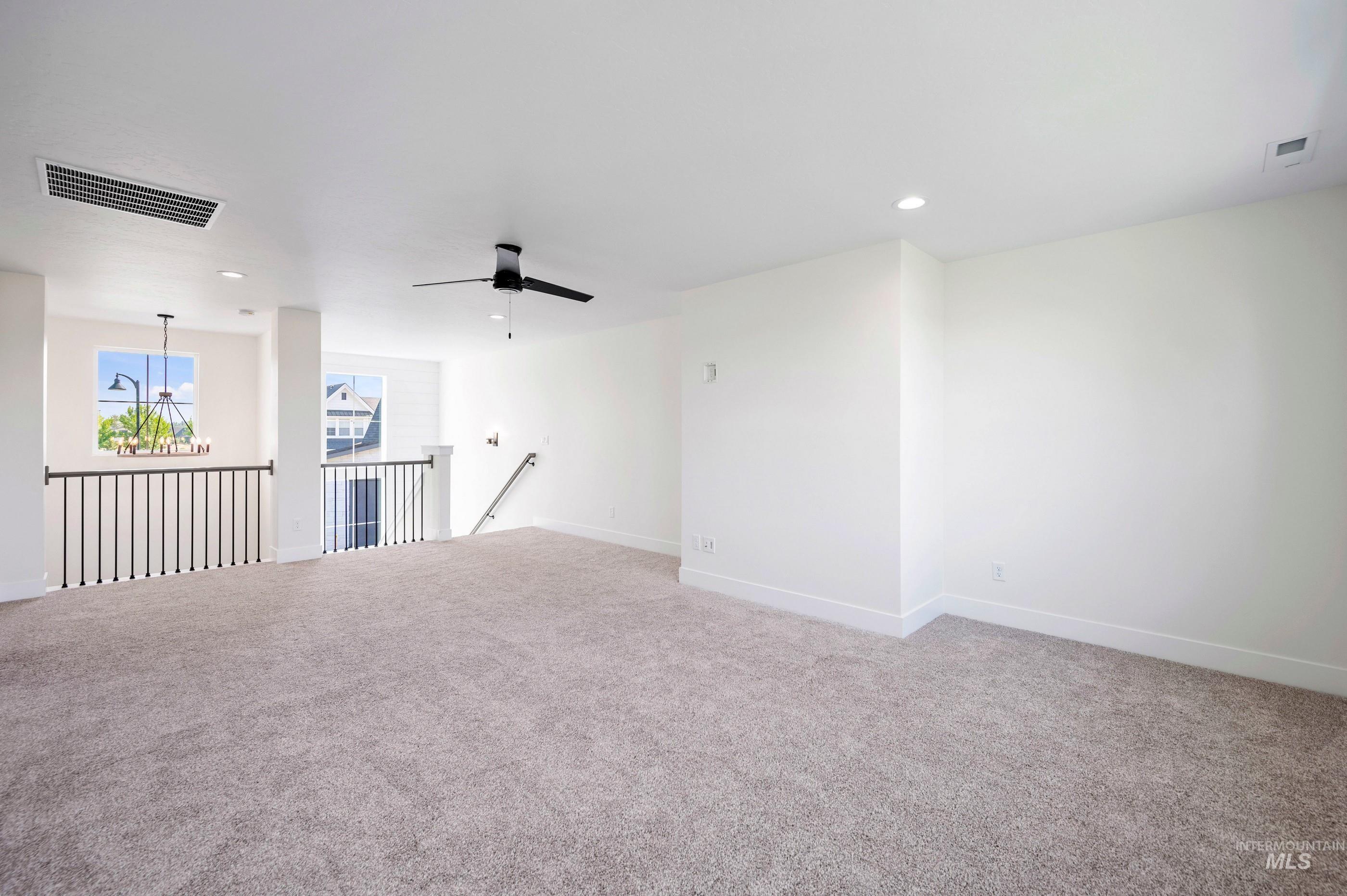 6380 Chateau Ct