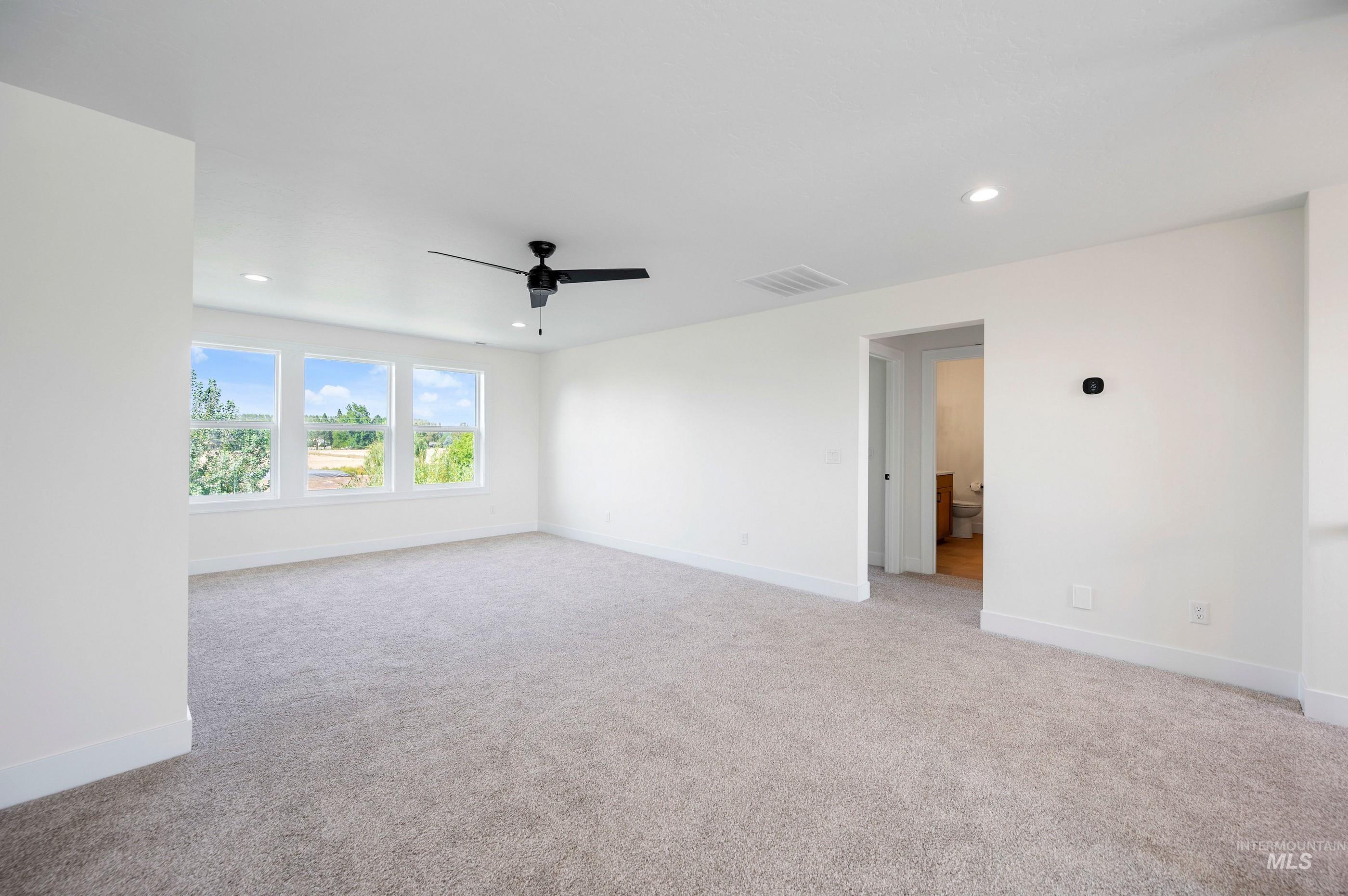 6380 Chateau Ct