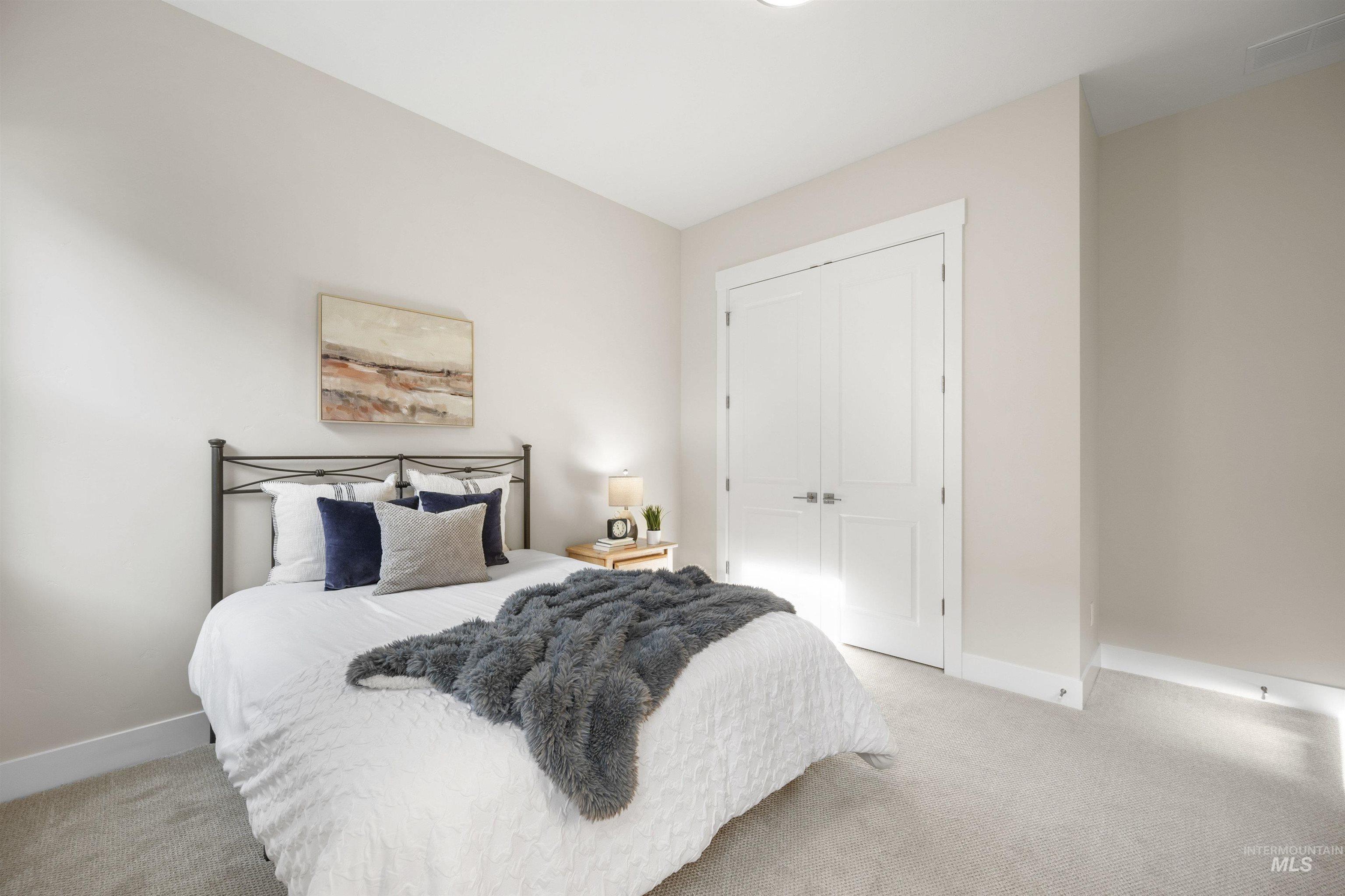 6334 Chateau Ct