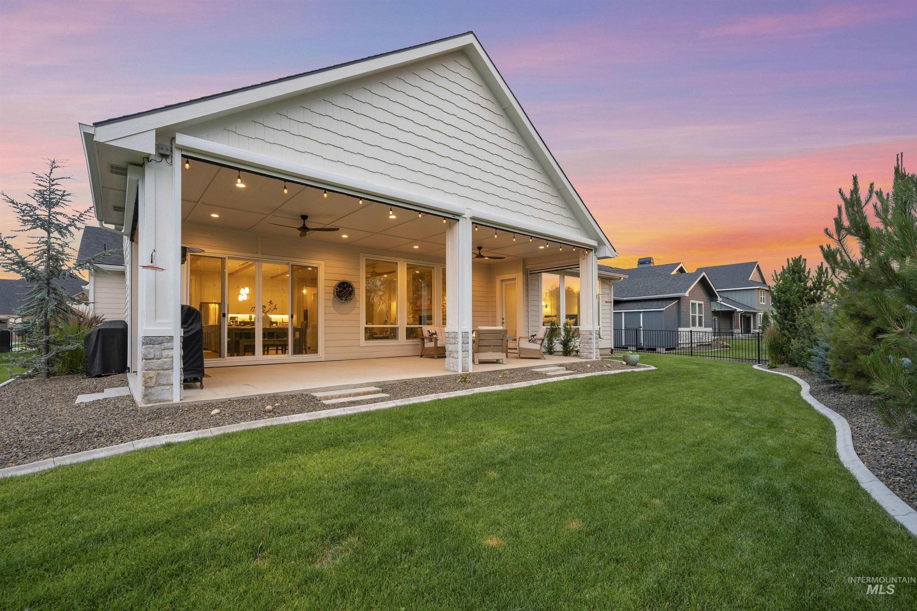 6334 Chateau Ct