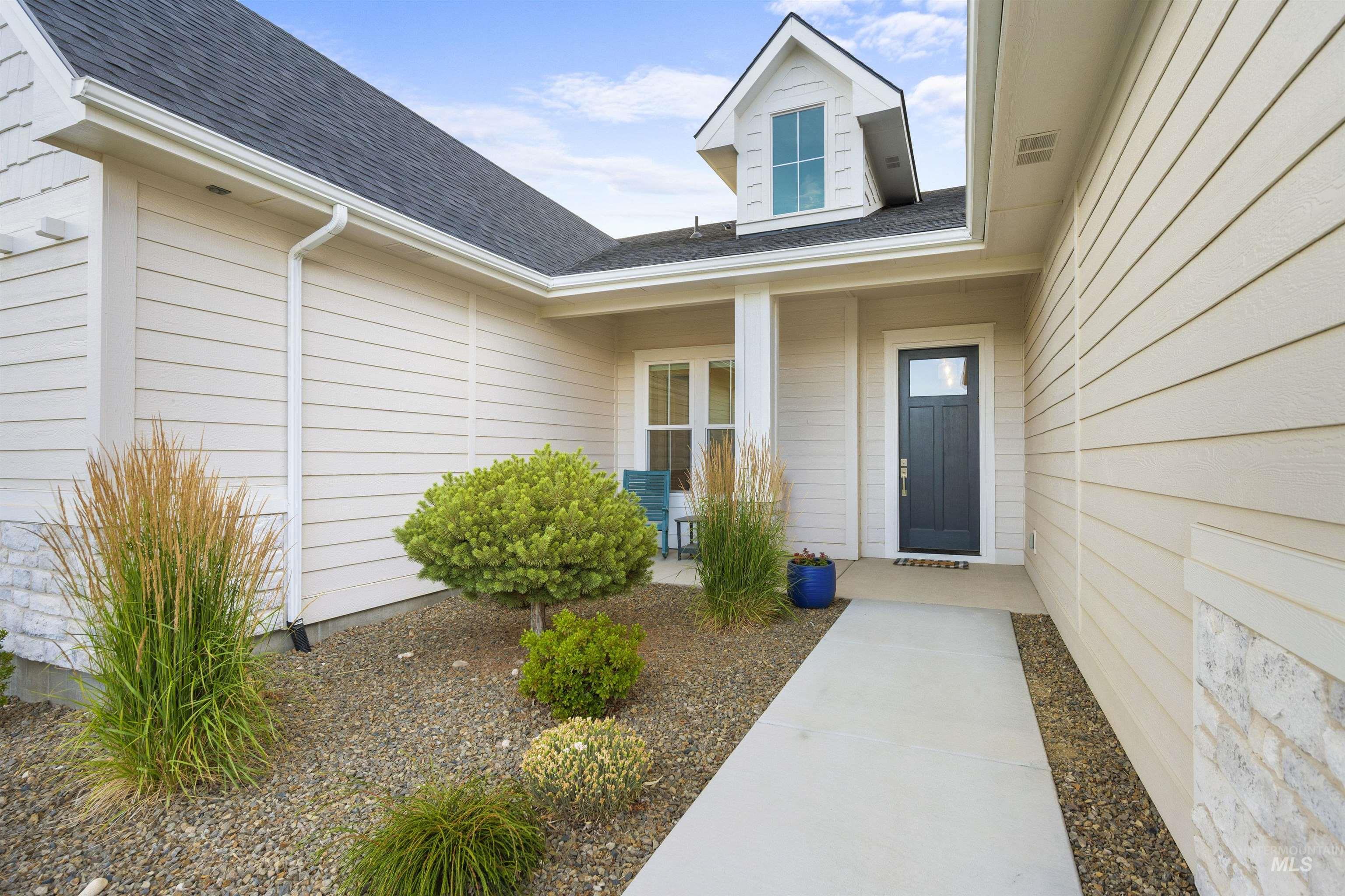 6334 Chateau Ct