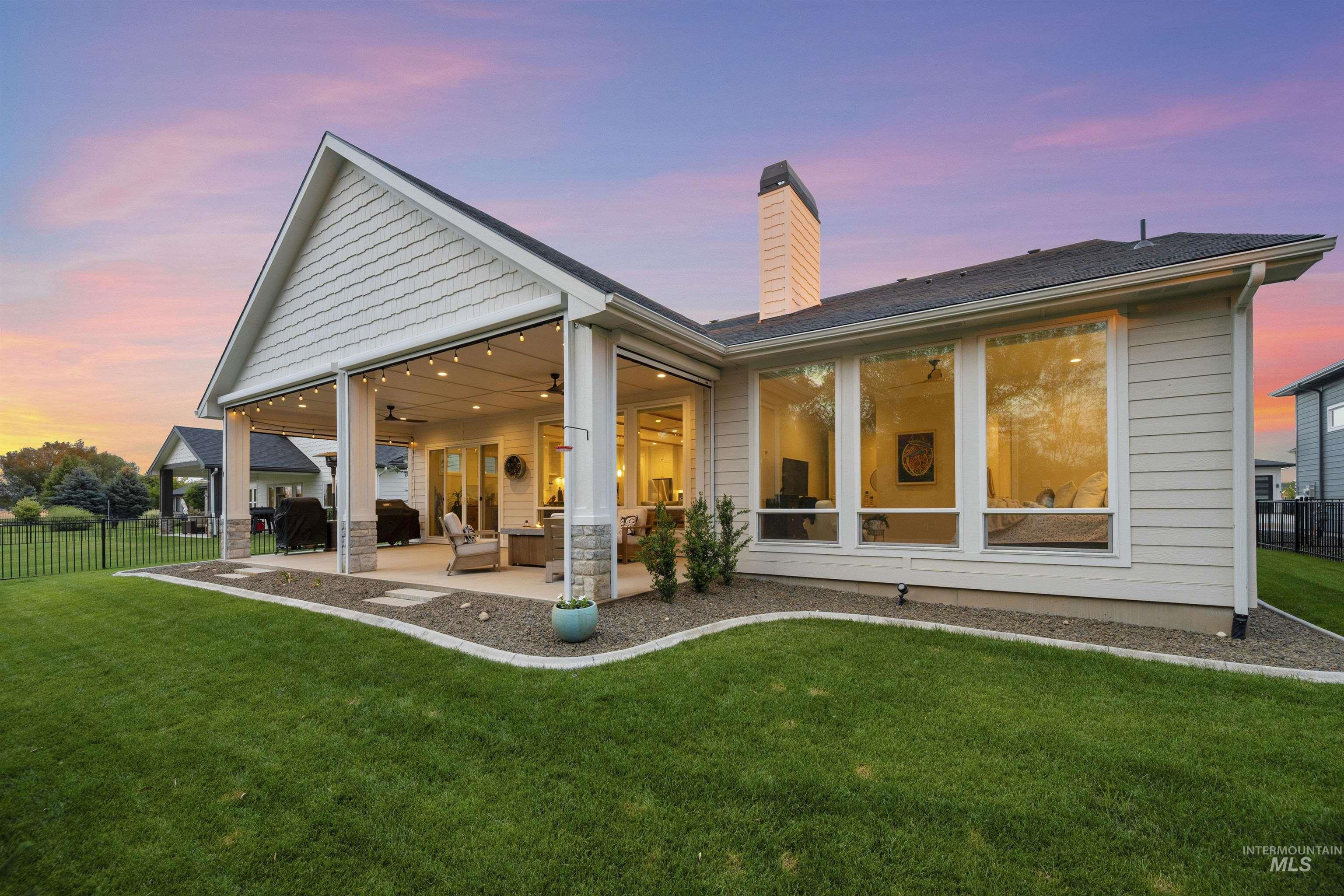 6334 Chateau Ct