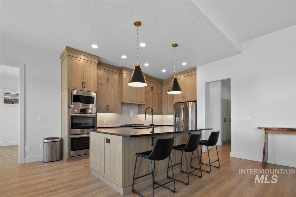 6345 Chateau Ct.