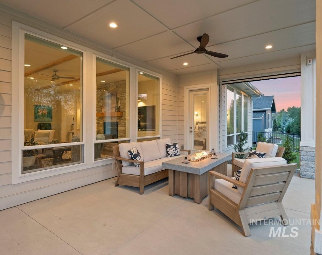 6334 Chateau Ct