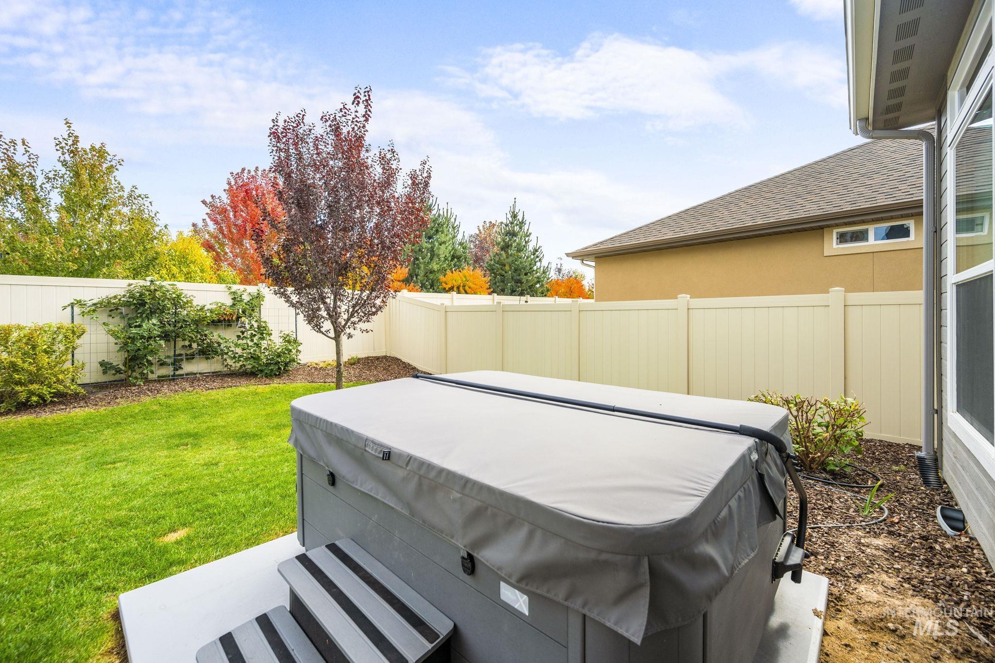 8898 S La Pampa Way