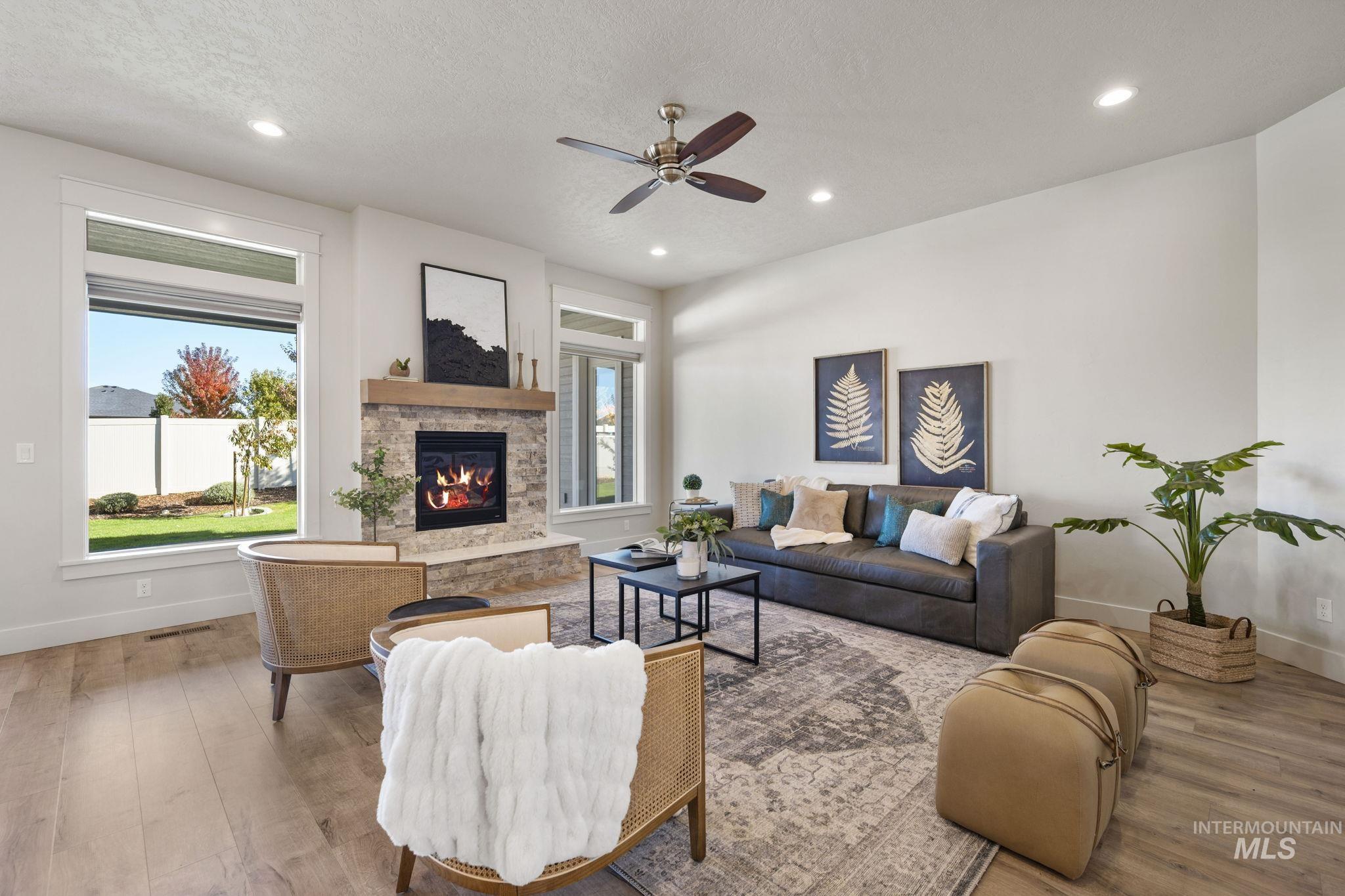 8898 S La Pampa Way