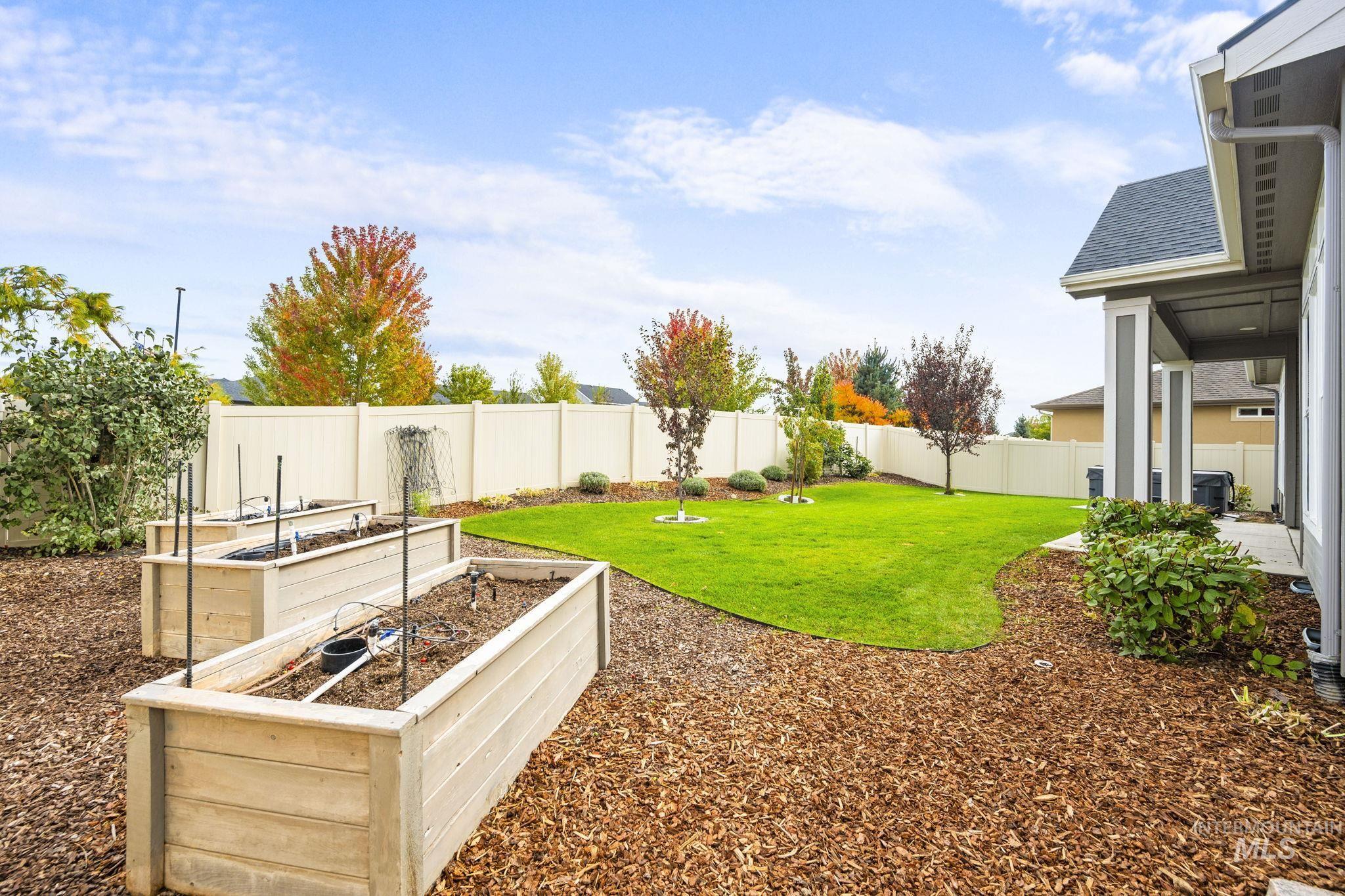 8898 S La Pampa Way