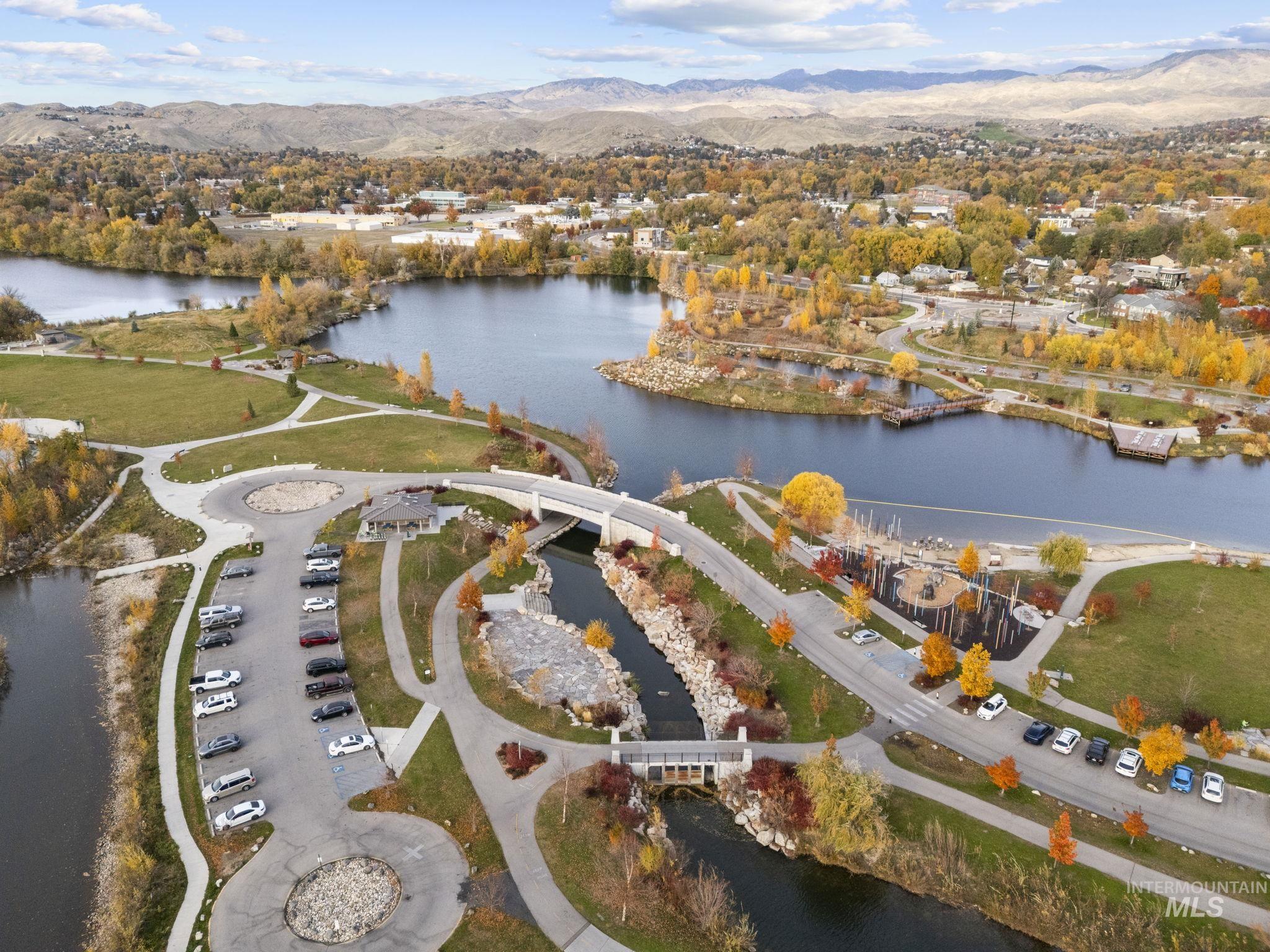 429 E Water Pocket Ln