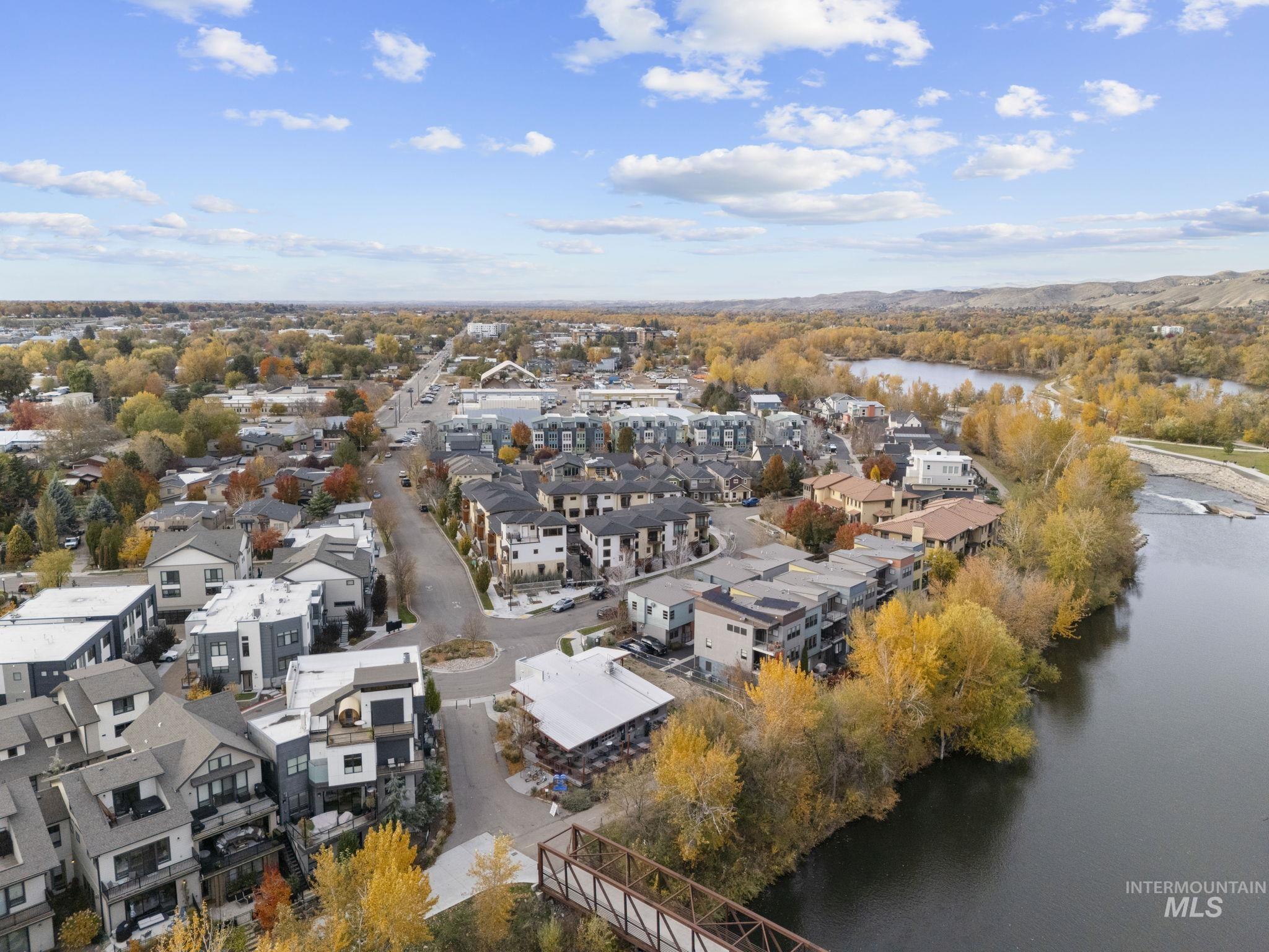 429 E Water Pocket Ln