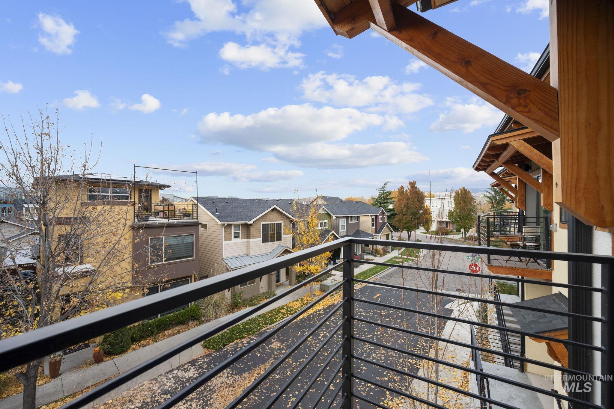 429 E Water Pocket Ln