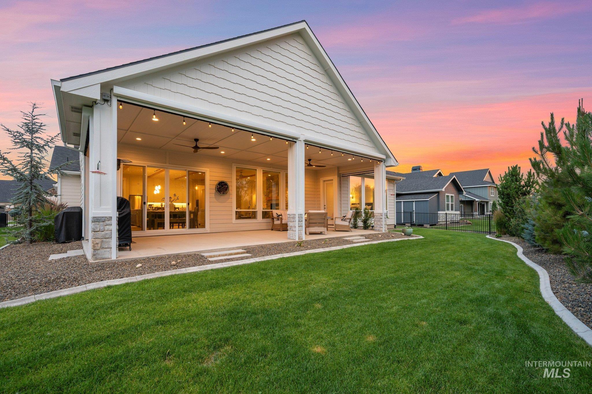6334 Chateau Ct
