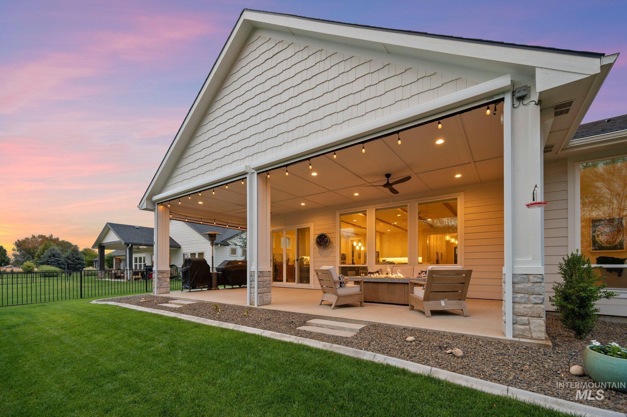 6334 Chateau Ct