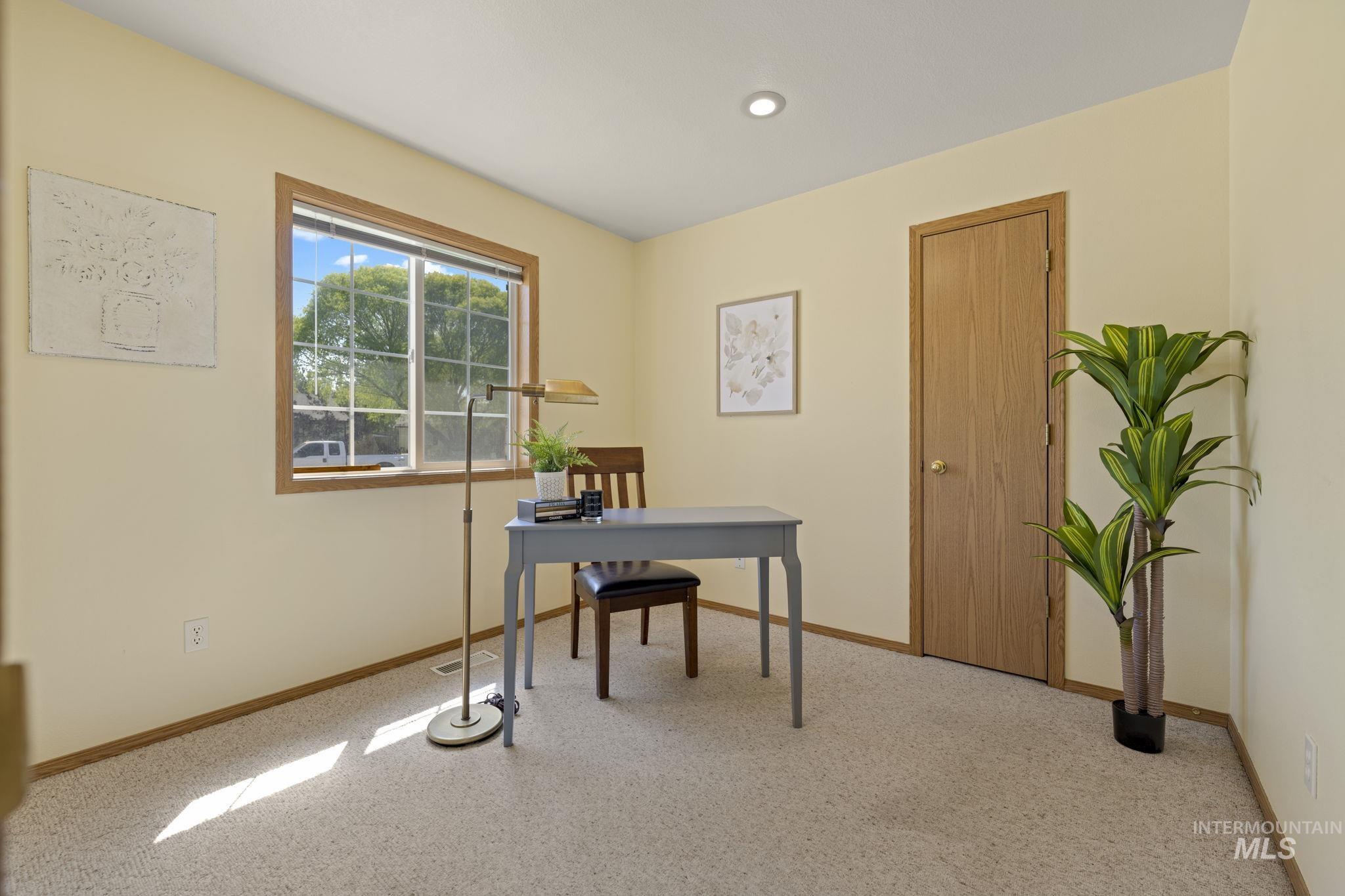 3114 Sunridge Dr