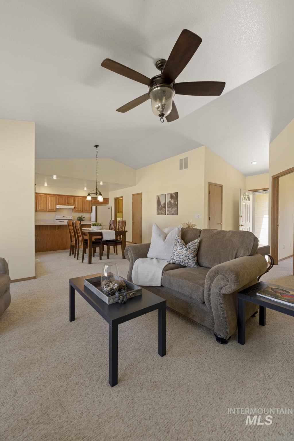 3114 Sunridge Dr