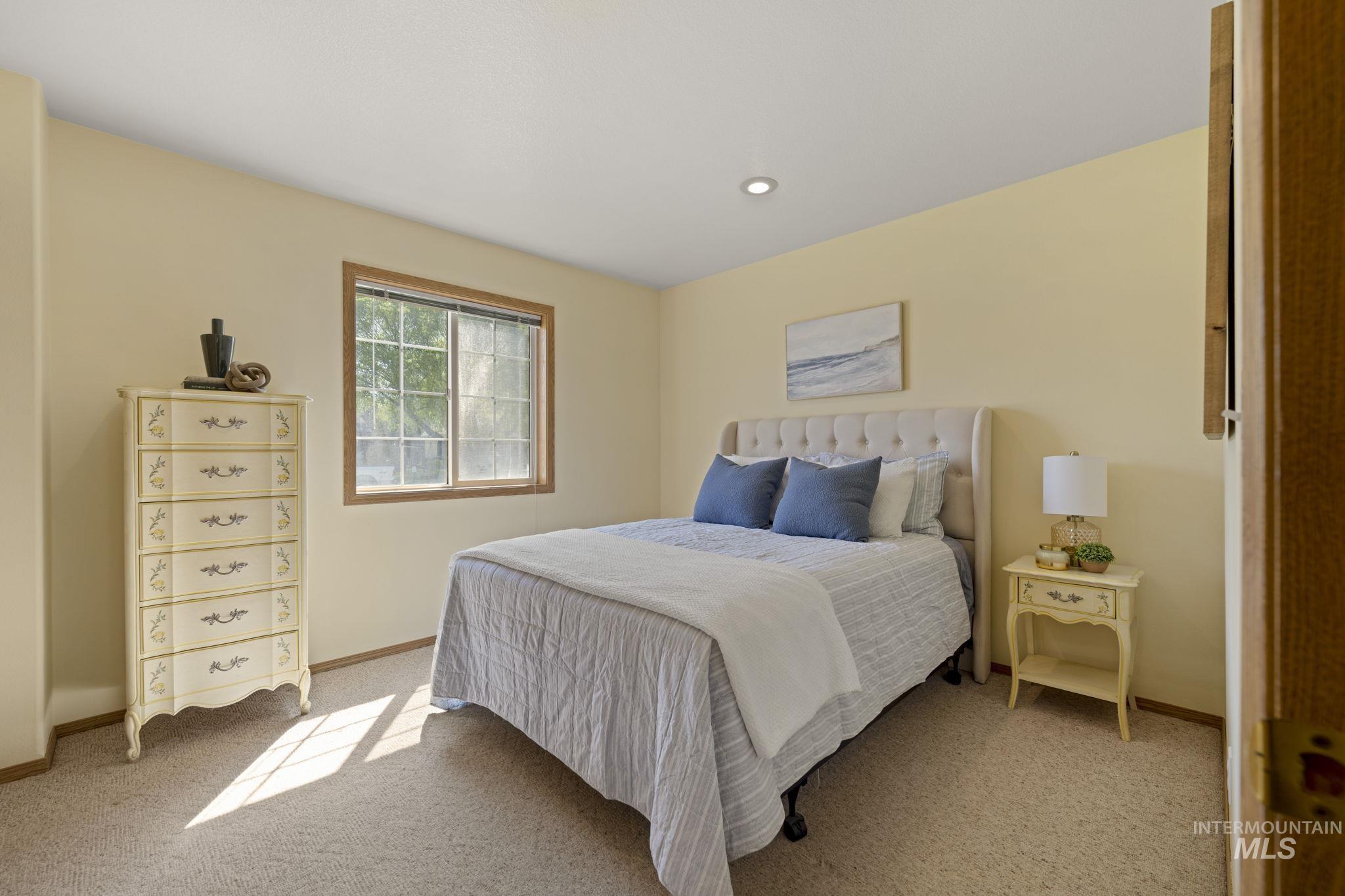 3114 Sunridge Dr