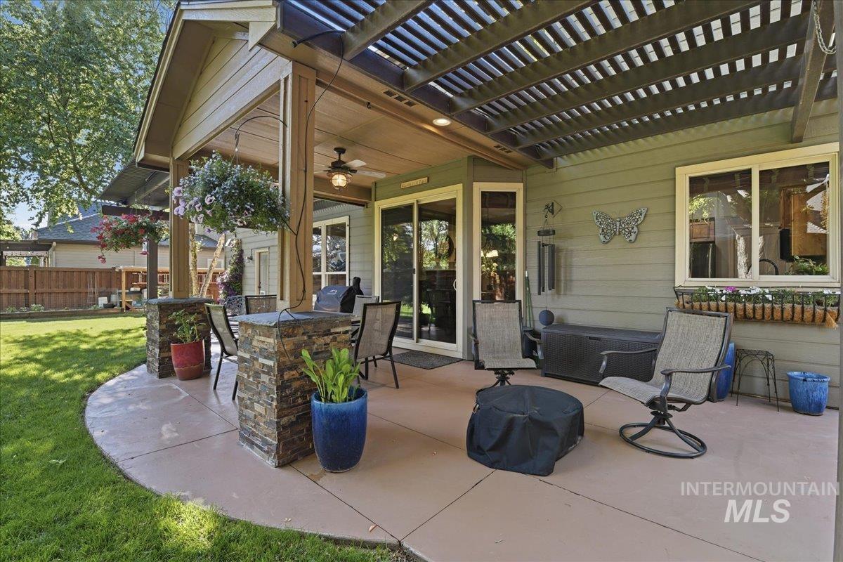 645 E Havasu Falls St