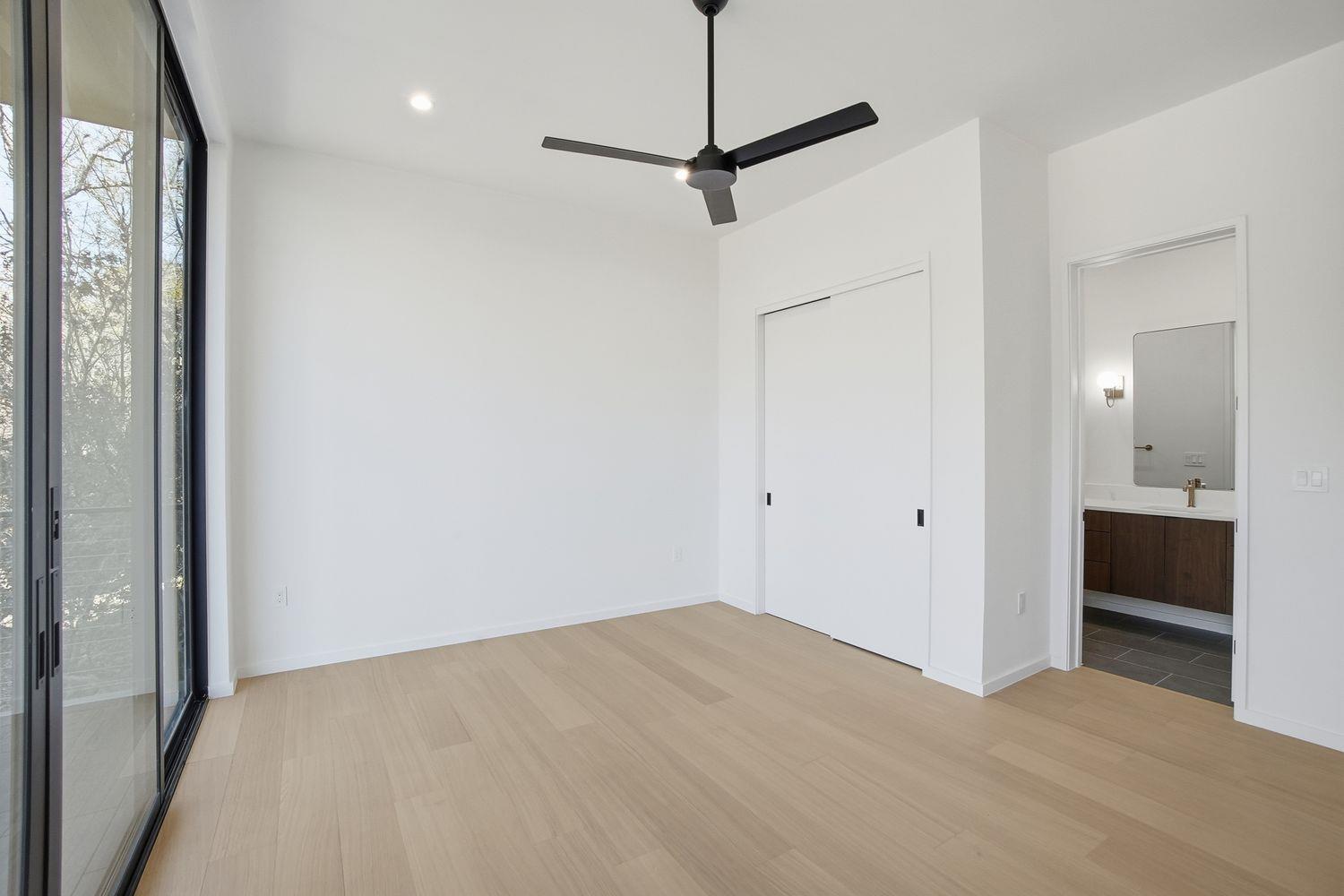 2319 Cypress PT E