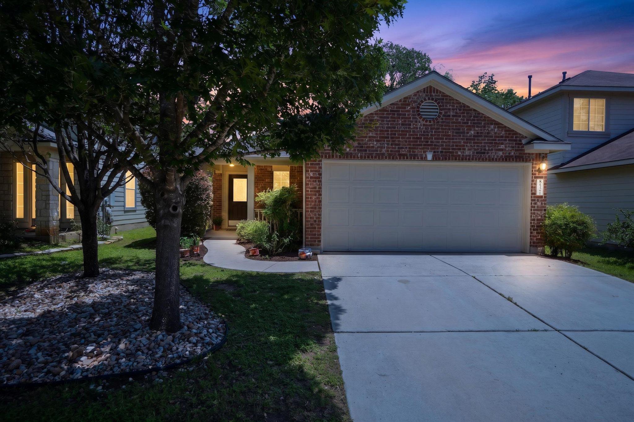 8521 Chick Pea LN