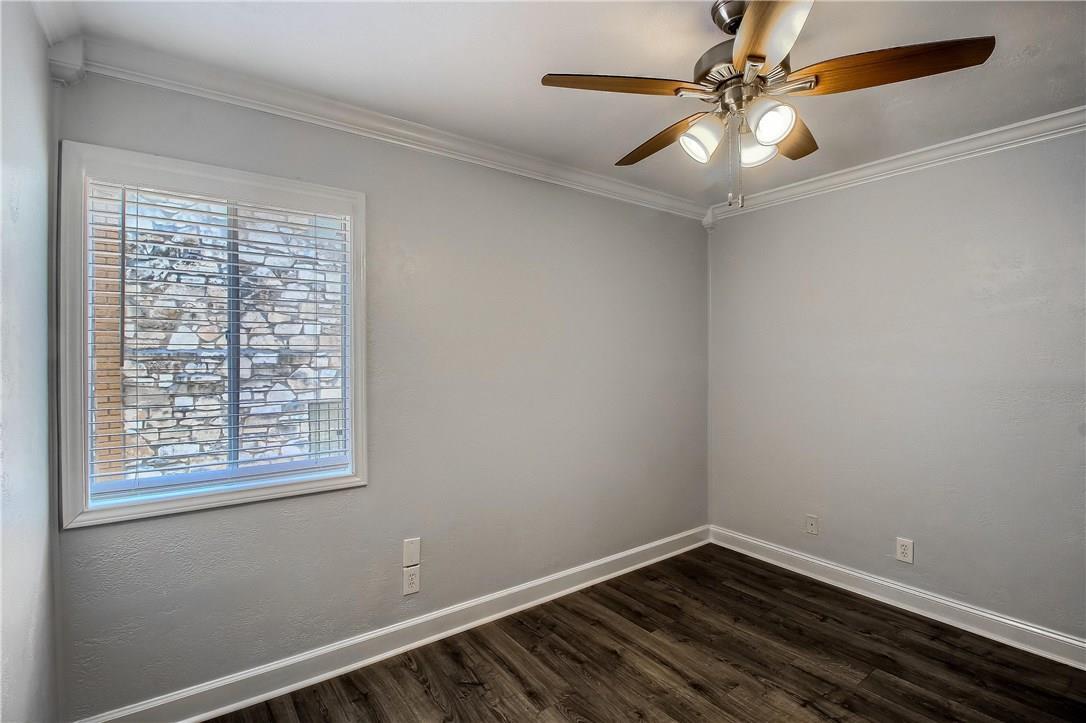 1304 Summit ST # 107